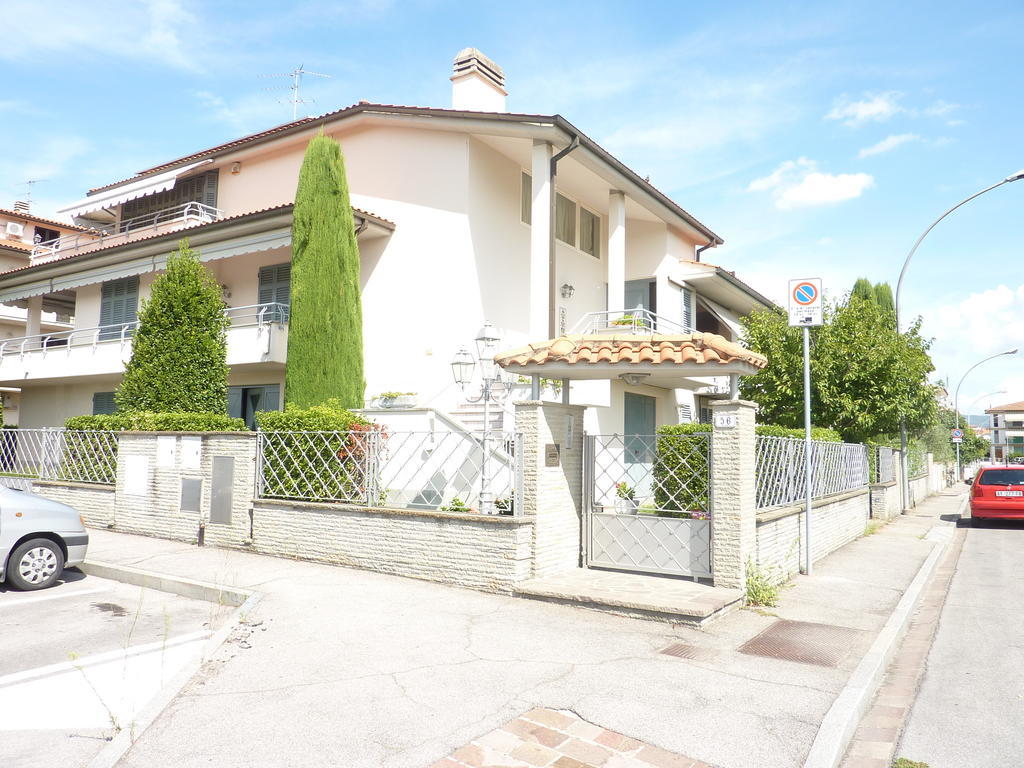 Dimora Rinaldi Apartman Empoli Szoba fotó