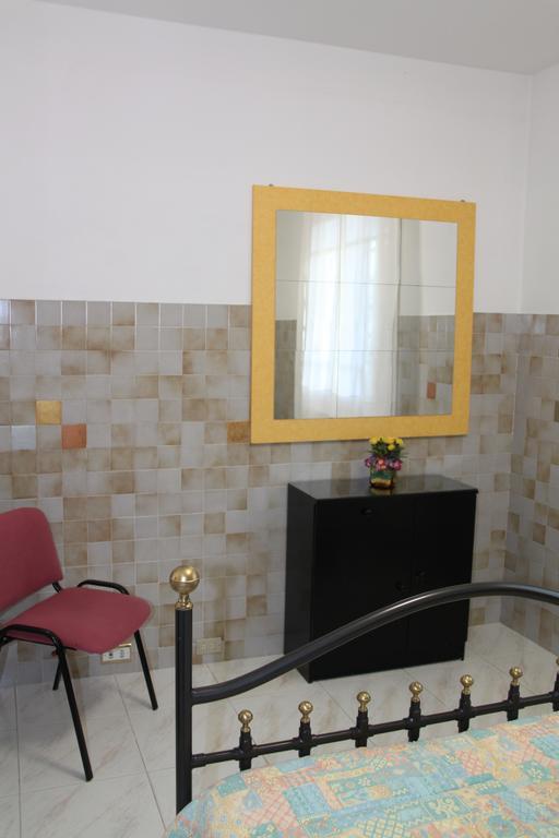 Dimora Rinaldi Apartman Empoli Kültér fotó